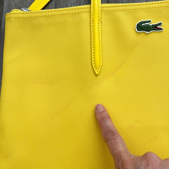 Lacoste yellow Vertical Tote bag with 25cm drop - Picture 12 of 16